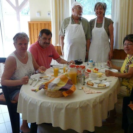 Mo-Ha Panzio Bed & Breakfast Torokszentmiklos Eksteriør bilde
