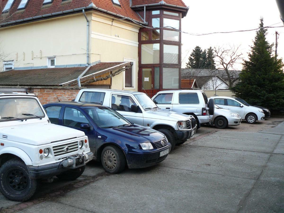 Mo-Ha Panzio Bed & Breakfast Torokszentmiklos Eksteriør bilde